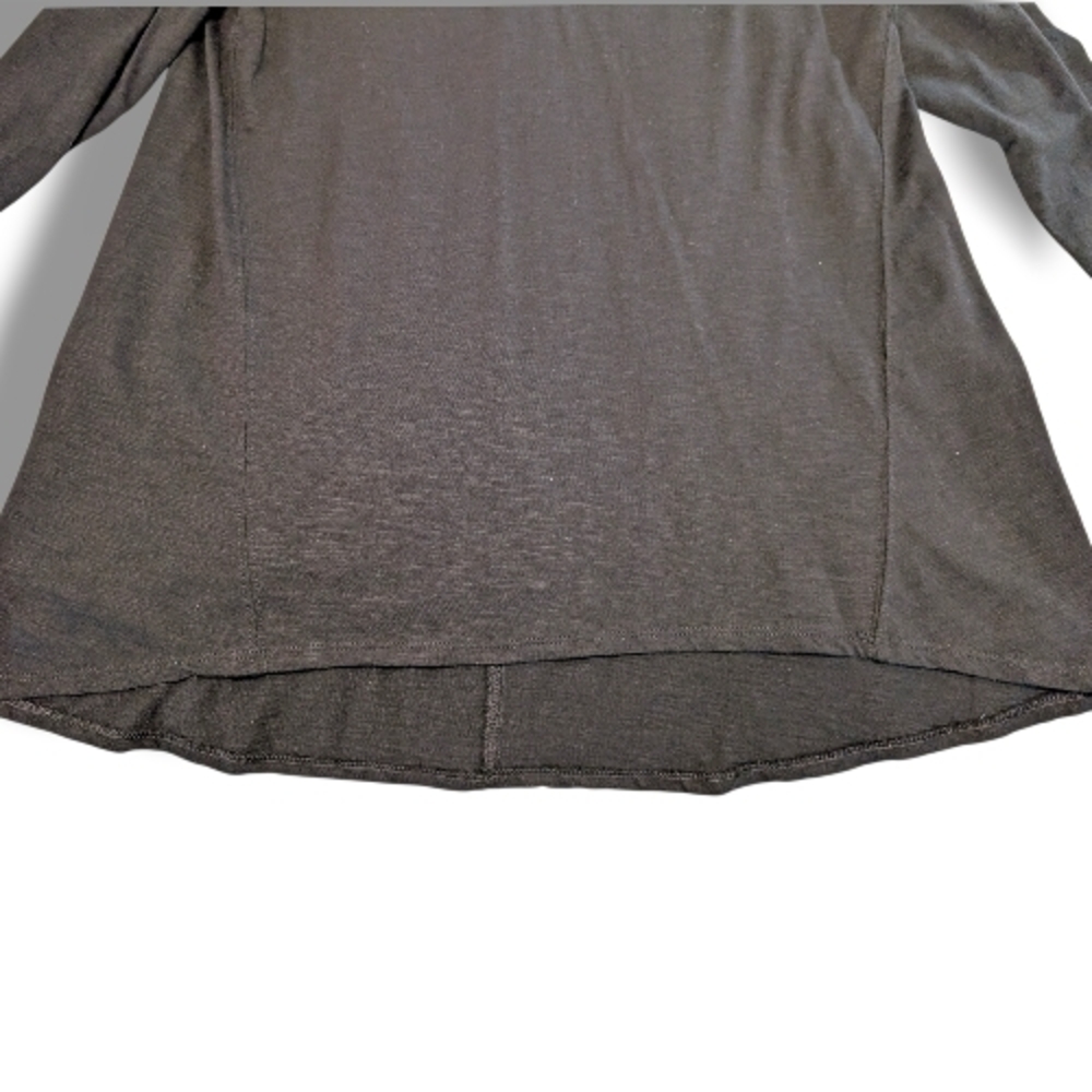 NWT Chico's Charcoal Long Sleeve V-Neck Ultimate Tee Top, Size 1 - Picture 4 of 5